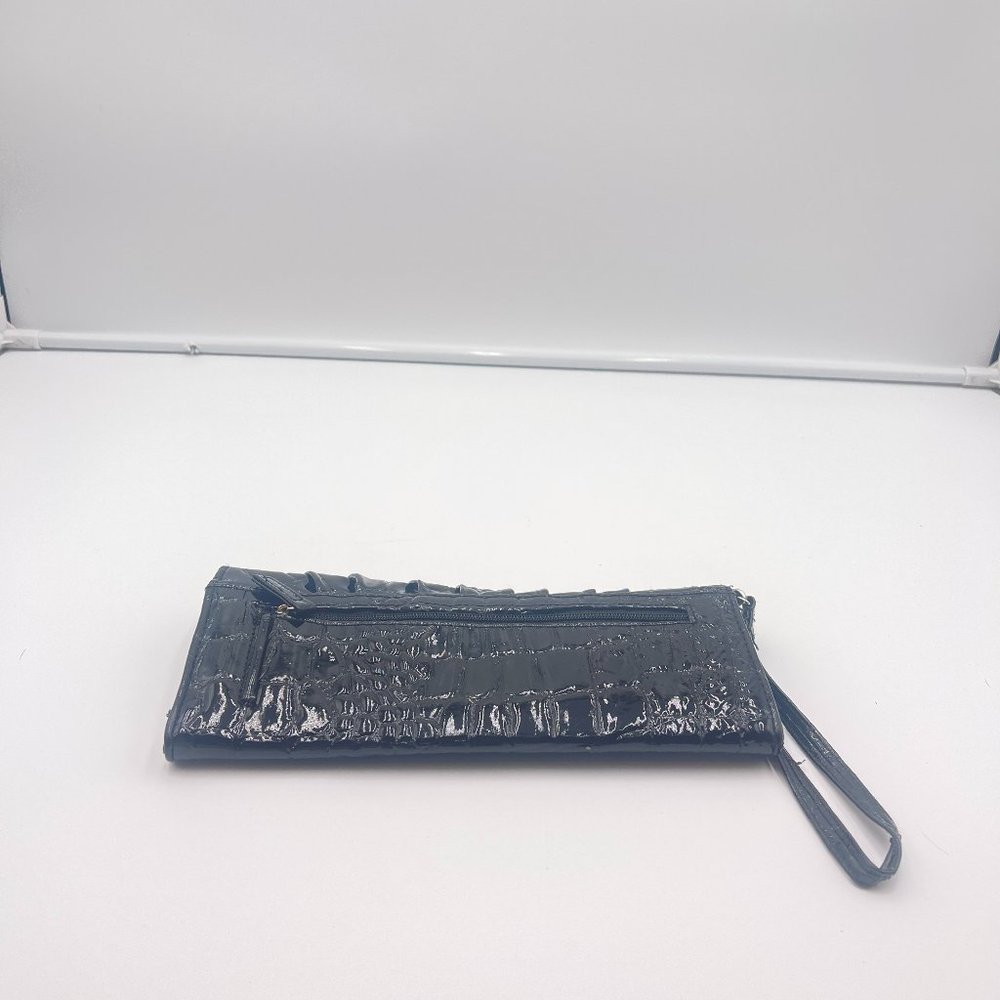 Black Faux Alligator Women’s Long Wallet Clutch Purse Zipper Pockets 10C/C Slots